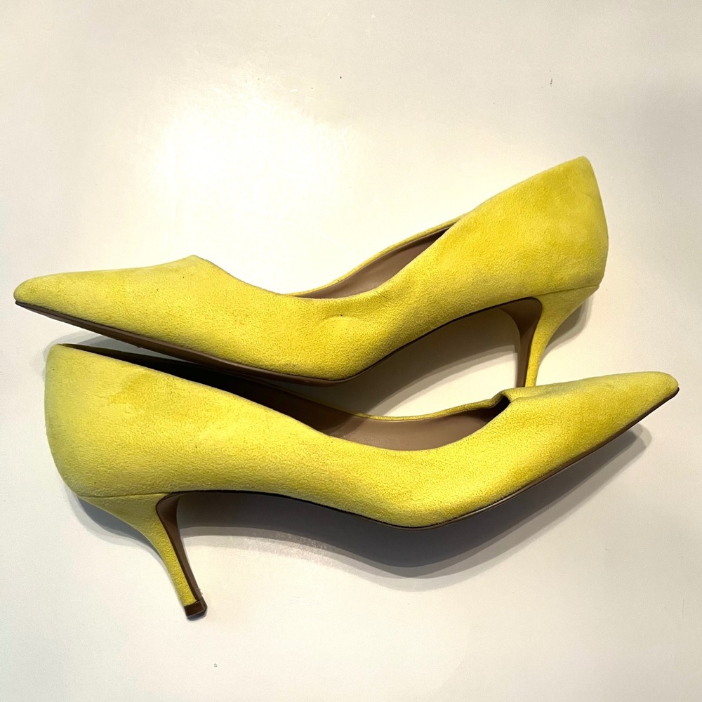Charles by Charles David Pumps Women's 10M Yellow Suede Pointed Toe Kitten Heel